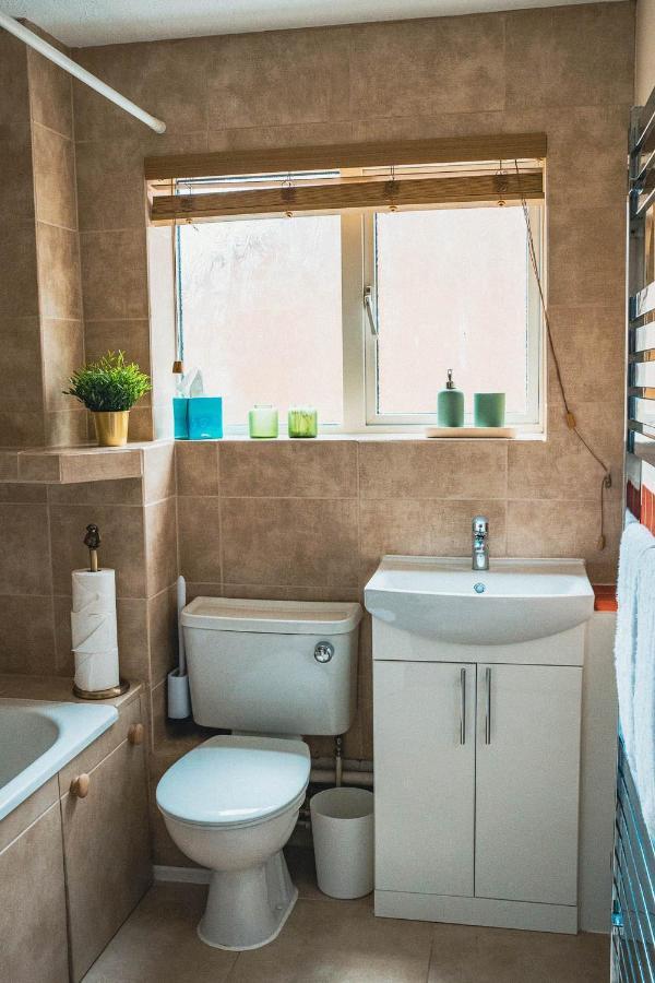 2 Bed House, Sleeps 6, Dog Friendly, Close To A14 M11, With Garden & Parking Long Stay Work Contractor Leisure, Jade Cambridge  Luaran gambar