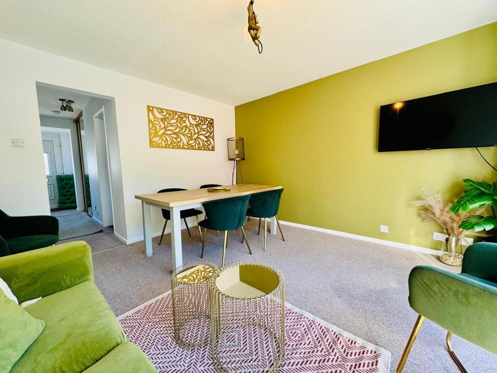 2 Bed House, Sleeps 6, Dog Friendly, Close To A14 M11, With Garden & Parking Long Stay Work Contractor Leisure, Jade Cambridge  Luaran gambar