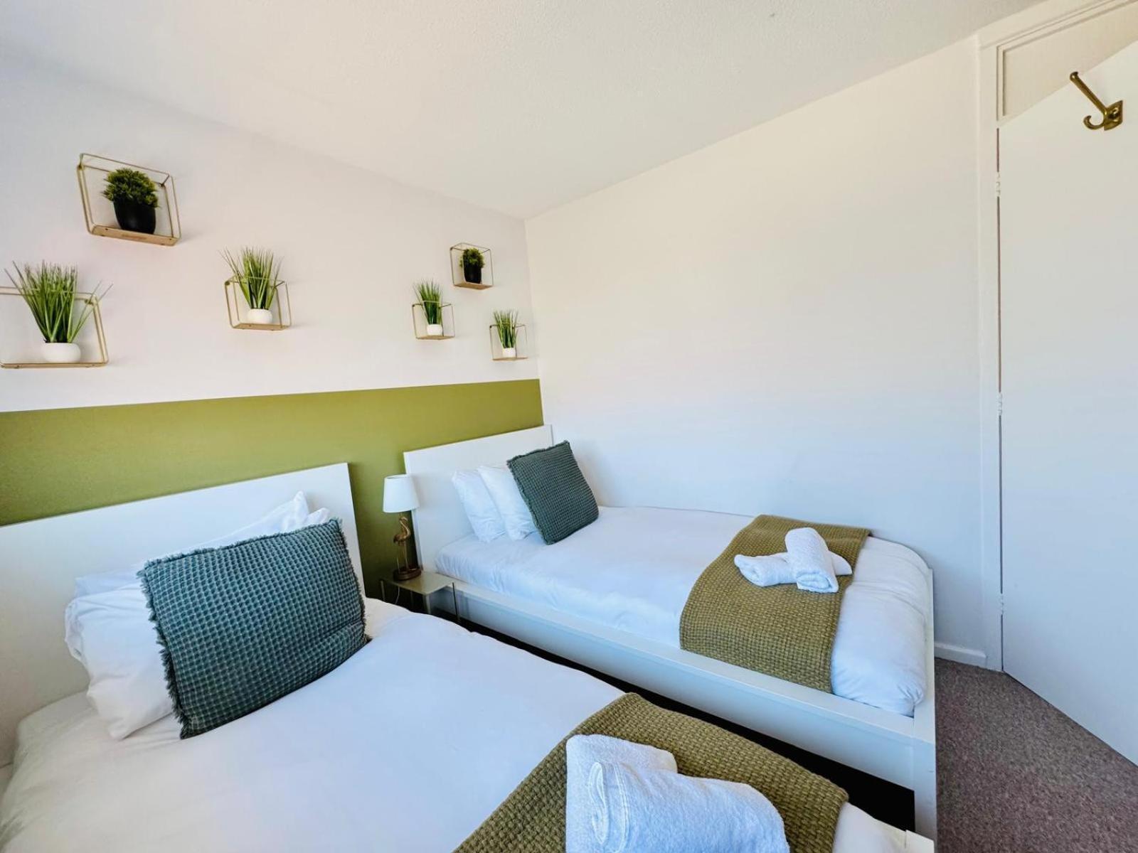 2 Bed House, Sleeps 6, Dog Friendly, Close To A14 M11, With Garden & Parking Long Stay Work Contractor Leisure, Jade Cambridge  Luaran gambar